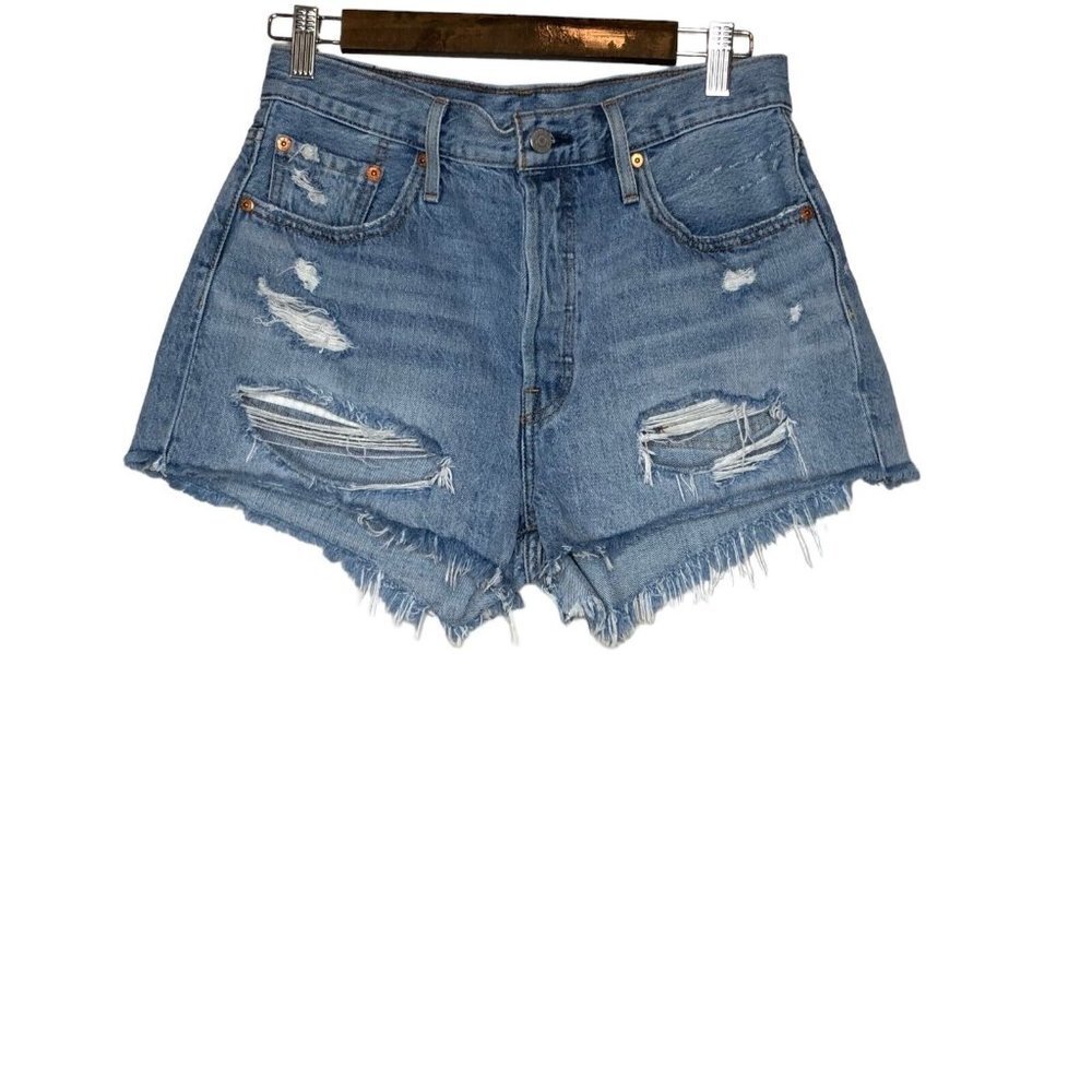 Levis 501 Distressed Cut-Off Light Wash Button Fly Denim Shorts Size 29